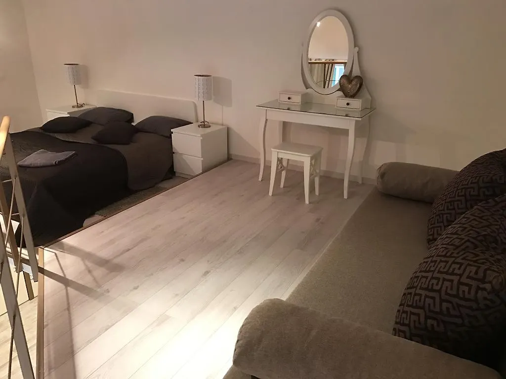 Goldcentral Apartment Gozsdu Budapesta 0*,
